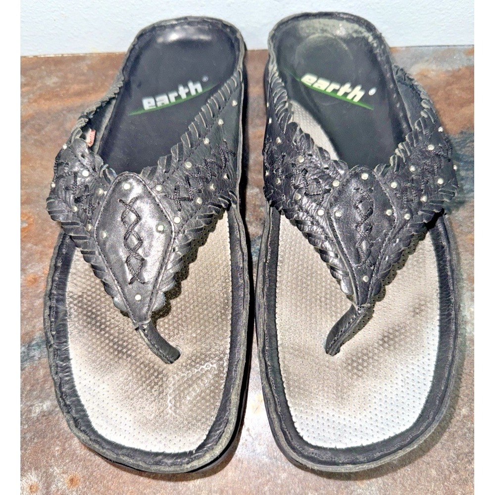 Earth Flamingo Womens 7B Black Leather Studded Thong Comfort Sandals